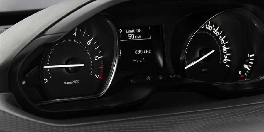Peugeot 208 cockpit